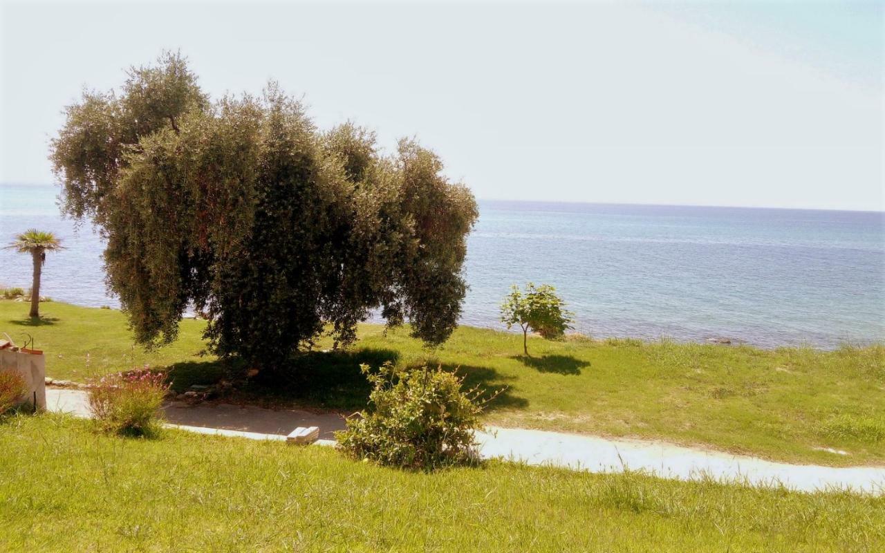 Aegean Villa Loutra Elevtheron 外观 照片